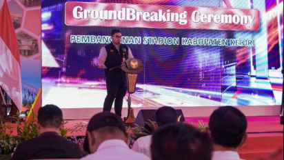 Bertemu Warganya, Bupati Kediri Hanindhito Himawan Pramana Minta Selalu Dikritik 