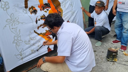 Relawan Jokowi di Solo Membatik Wajah Prabowo, Bentuk Dukungan Sebagai Calon Presiden 2024