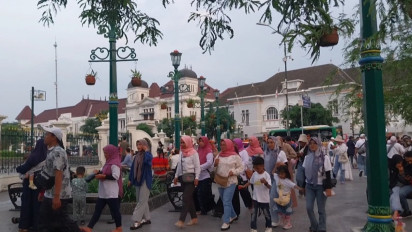 Libur Akhir Pekan di Yogyakarta, Kawasan Jalan Malioboro Dipadati Wisatawan