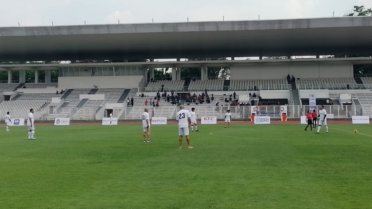 Pemain U-16 Dapat Pelatihan Taktis dari Legenda Sepak Bola Dunia
            - galeri foto
