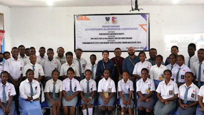 10 Orang Anak Asli Mappi Terima Beasiswa ke Selandia Baru