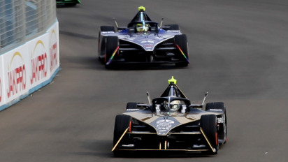 Cara Pascal Wehrlein Taklukan Formula E Seri 10, Redam Perlawanan Maximilian Guenther