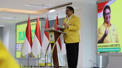Resmi Jadi Kader Golkar Tanpa Mahar, Ridwan Kamil Dapat Tugas Penting dari Airlangga Hartarto
