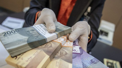 Rupiah menguat dipengaruhi antisipasi investor terkait data inflasi RI