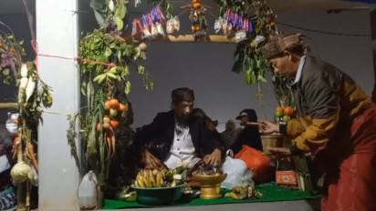 Selama Bromo Ditutup, Ritual Yadnya Kasada Masyarakat Tengger Berlangsung Khusyuk dan Khidmat