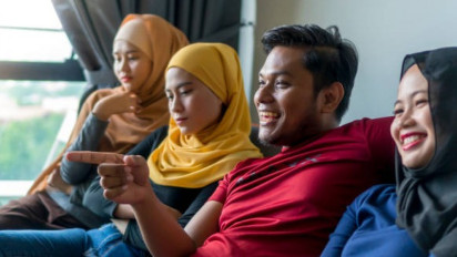 Ssst... Suami Memangnya Boleh Nikah Siri Tanpa Harus Izin dari Istri Pertama? Buya Yahya Beri Jawaban