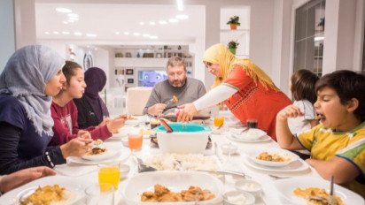 Jangan Ragu Lagi! Ayo Rutinkan Puasa Senin Kamis, Buya Yahya Bilang Rasulullah Selalu Melakukannya Karena.....