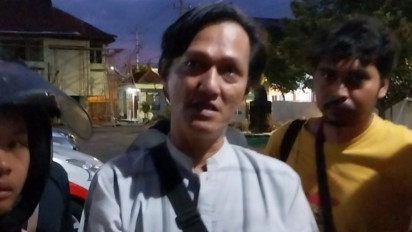 Cucu Ki Hajar Dewantara Menangis saat Museum Dewantara Diinjak Massa yang Bentrok di Tamansiswa Yogyakarta