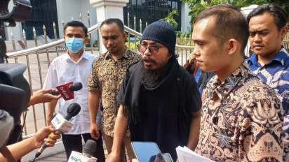 Rudiyanto Pei Ayah Pacar Indra Kenz Bebas, Korban Binomo Geruduk MA