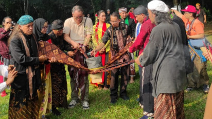 FIB UI dan Perwakilan Uni Eropa Gelar Sedekah Hutan, Tanam Seribu Pohon untuk Kurangi Perubahan Iklim