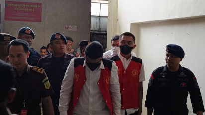 Tampil Kompak dengan Rambut Cepak, Mario Dandy dan Shane Lukas Jalani Sidang Perdana di PN Jakarta Selatan