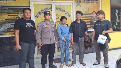 Pura-Pura Beli Mainan, Suami Istri di Gresik Kompak Curi 2 HP Pedagang Pasar