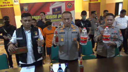 Polrestabes Makassar Sita Mobil Berisi Ribuan Miras Dan Rokok Ilegal Asal Cina