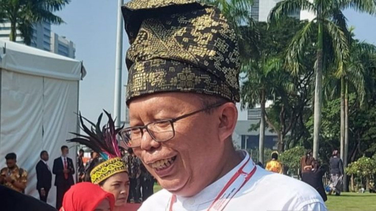 Denny Indrayana Minta DPR Makzulkan Jokowi, Arsul Sani: Itu Tidak Lebih Dari Kegenitan Politik 
            - galeri foto