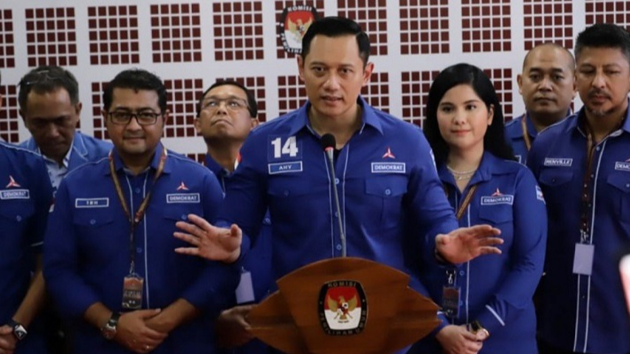 AHY Masuk Radar Cawapres Ganjar Pranowo, Demokrat Yakin Tetap Setia di KPP
            - galeri foto