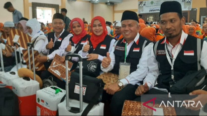 Dua Calon Haji Kloter 15 Tunda Berangkat ke Madinah Karena Sakit