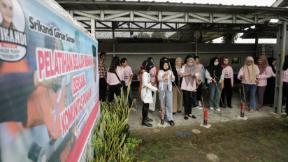 Sukarelawan Srikandi Perkenalkan Ganjar Lewat Pelatihan Memanah di Palembang