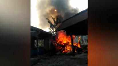 Diduga Korsleting Listrik, 2 Lapak Pedagang Pasar Tradisional di Ngawi Ludes Terbakar