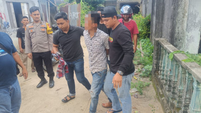 Sadis! Gegera Hak Asuh Anak Pria Ini Nekat Tikam Mantan Istri dan Suami Barunya dengan Badik