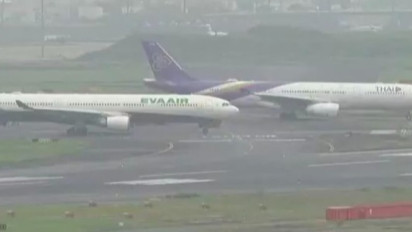 Eva Air dan Thai Airways Tabrakan di Bandara Haneda Jepang hingga Sayap Pesawat Patah