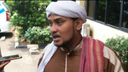 Wasekjen PA 212 Novel Bamukmin Ngaku Bisa Saja Dukung Ganjar Pranowo: Asal Dia Tobat dari Nonton Bokep dan Tidak Ngadu Ayam