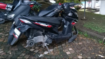 Ditinggal Berhari-hari, Ban dan Velg Motor Penjaga Kantin UPI Bandung Digondol Maling