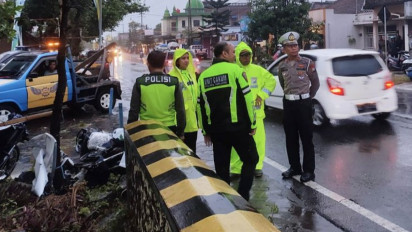 Tabrakan Maut Pikap Tabrak 3 Motor di Malang, 4 Orang Tewas