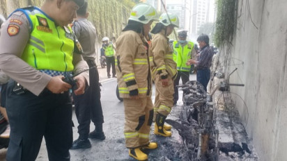 Pengemudi Alami Luka Bakar Akibat Motor Terbakar di Kebayoran Lama