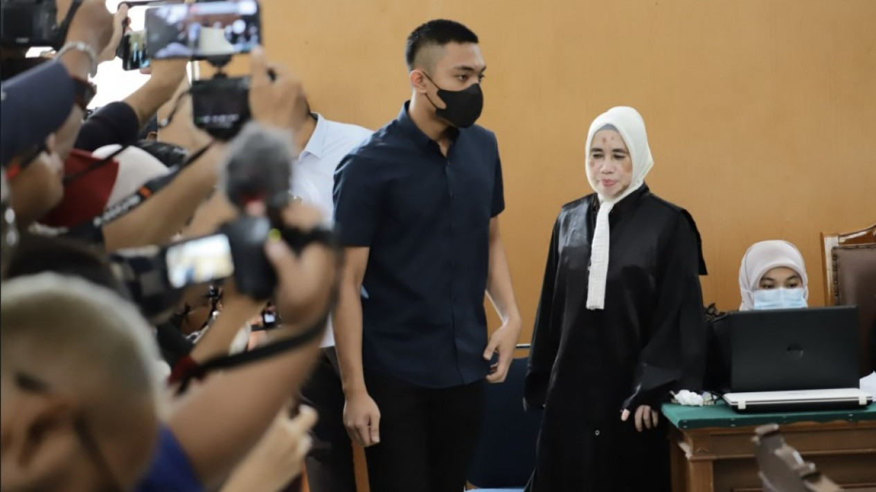 Cerita Ayah David Ozora saat Mario Dandy Satriyo Unjuk Kedigdayaan Sebagai Anak Pejabat Negara Usai Anaknya Terkapar Tak Sadarkan Diri
            - galeri foto
