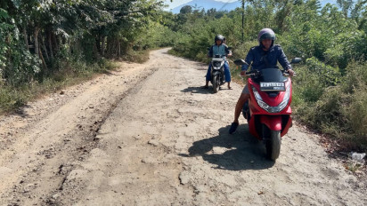 Waspada! 11 Km Jalan Simpang Sebasang - Batu Tering Rusak Parah, Rawan Laka dan Aksi Kejahatan 