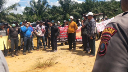 Ratusan Warga 6 Desa Demo Perusahaan  Perkebunan Sawit di Padang Lawas, Tuntut Hak Pengelolaan Pola Plasma
