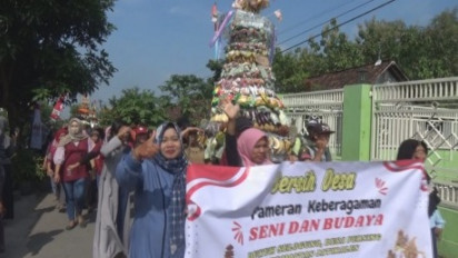 Lestarikan Warisan Leluhur, Warga di Nganjuk Gelar Bersih Dusun dengan Wayang Kulit