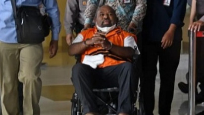 Pengacara Lukas Enembe OC Kaligis Protes ke Jubir KPK