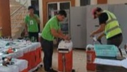 Razia Barang Terlarang di Asrama Haji Medan: Jemaah Calon Haji Kecewa karena Gunting Tahalul Disita