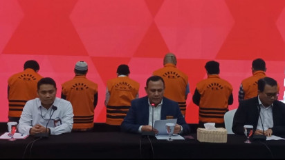 KPK Tahan 9 Orang Tersangka Tukin di Kementrian ESDM