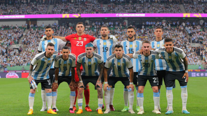 3 Momen Unik Laga Argentina Kontra Australia di Stadion Buruh, China, Winwin NCT 'Ngegap' Anak Kecil Kerjakan PR