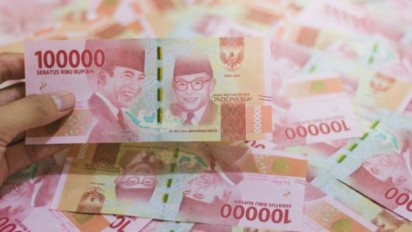 5 Weton Paling Mengalir Deras Rezekinya Hari Ini 18 Agustus 2025: Senin Pahing, Selasa Pon, Rabu Wage, Kamis Kliwon, Jumat Legi