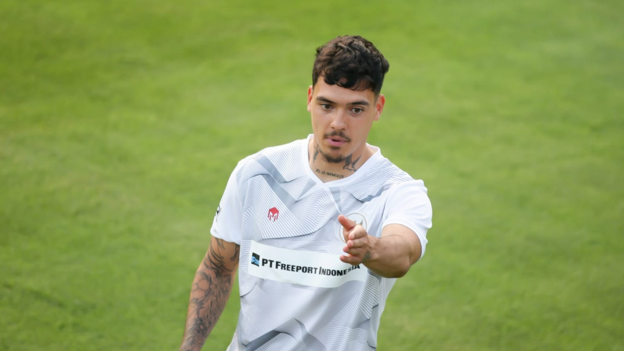 Shayne Pattynama Tak Sabar Rasakan Atmosfer Stadion GBK Saat Timnas Indonesia Vs Argentina
            - galeri foto