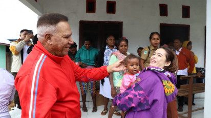 Paulus Waterpauw Sambangi Wilayah Stunting dan Kemiskinan Ekstrim