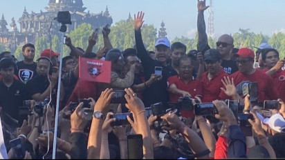 Warga Bali Antusias Sambut Ganjar,  Wayan Koster: Target Menang  92 persen