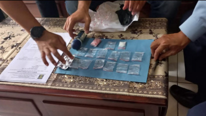 Petugas Temukan Rexona Nyangkut di Pagar Lapas Malang, Ternyata Isinya Narkoba