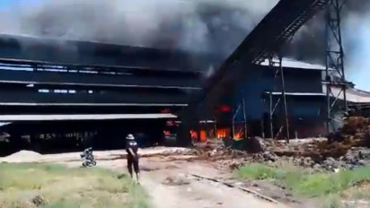 Kebakaran Hebat di Pabrik Kelapa Sawit PT Parasawita, Tim Damkar dan BPBD Aceh Tamiang Berhasil Padamkan Api