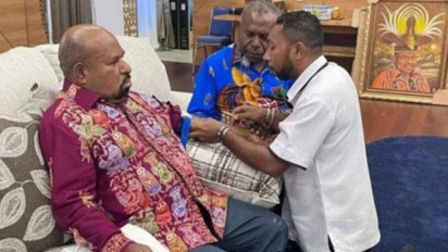 Keluarga Minta Majelis Hakim Tunjuk Tim Dokter Independen Pastikan Kesehatan Lukas Enembe