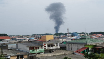 Kebakaran Melanda Sebuat Rumah Tinggal di Jalan Buaran Kawasan Industri Pinggir Rel Cakung Jakarta Timur