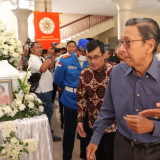 Eks Ketua Watimpres Sri Adiningsih Meninggal Dunia, Mantan Wapres Boediono Hingga Menhub Budi Karya Melayat ke UGM