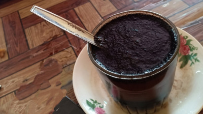 Warkop Gresik ini Tawarkan Menu Kopi Arab, Sensasi Cita Rasanya Bikin Pelanggan Ketagihan