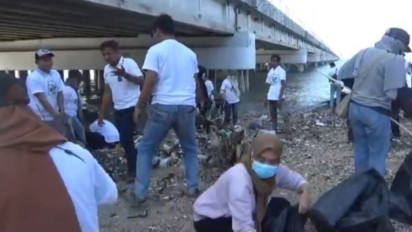 Aktivis Peduli Lingkungan Deklarasi di bawah Kaki Suramadu, Dukung Gus Imin Capres 2024