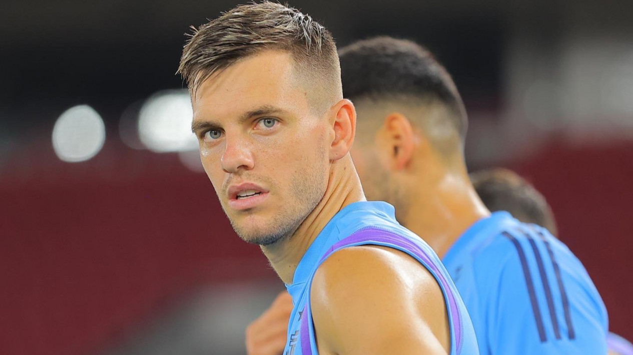 Elkan Baggott Cs Siap-siap Gak Dikasih Napas, Gelandang Argentina Ini Bakal Mati-matian Gempur Timnas Indonesia
            - galeri foto