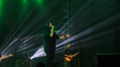 Penampilan Cokelat di Panggung KIE Sukses Hibur Ribuan Penonton 