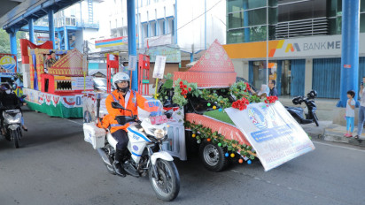 Karnaval mobil hias meriahkan HUT Kota Palembang